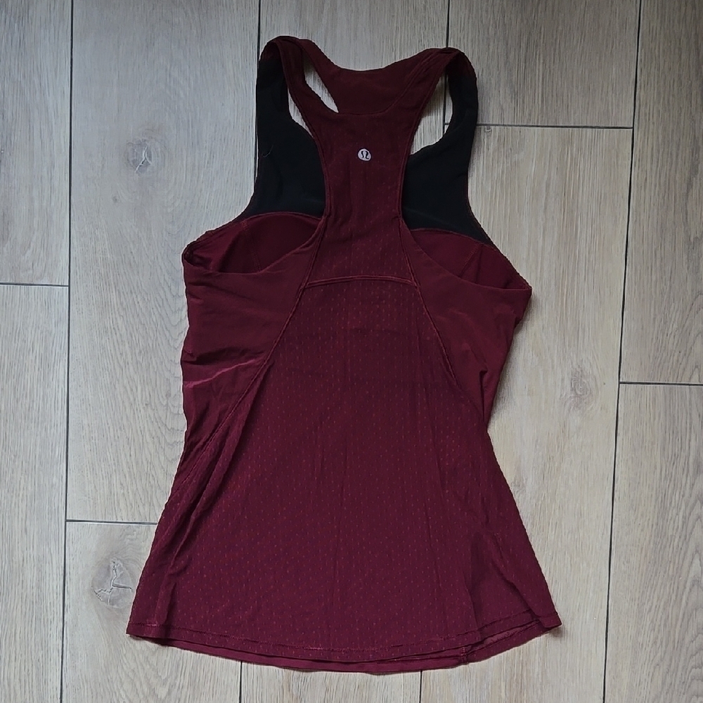Lululemon Burgundy Tank Top With Built-in Bra Mesh Detail at the back Size 6